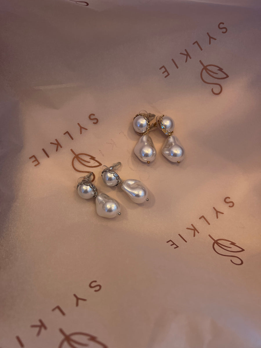 Diane Pearl earrings