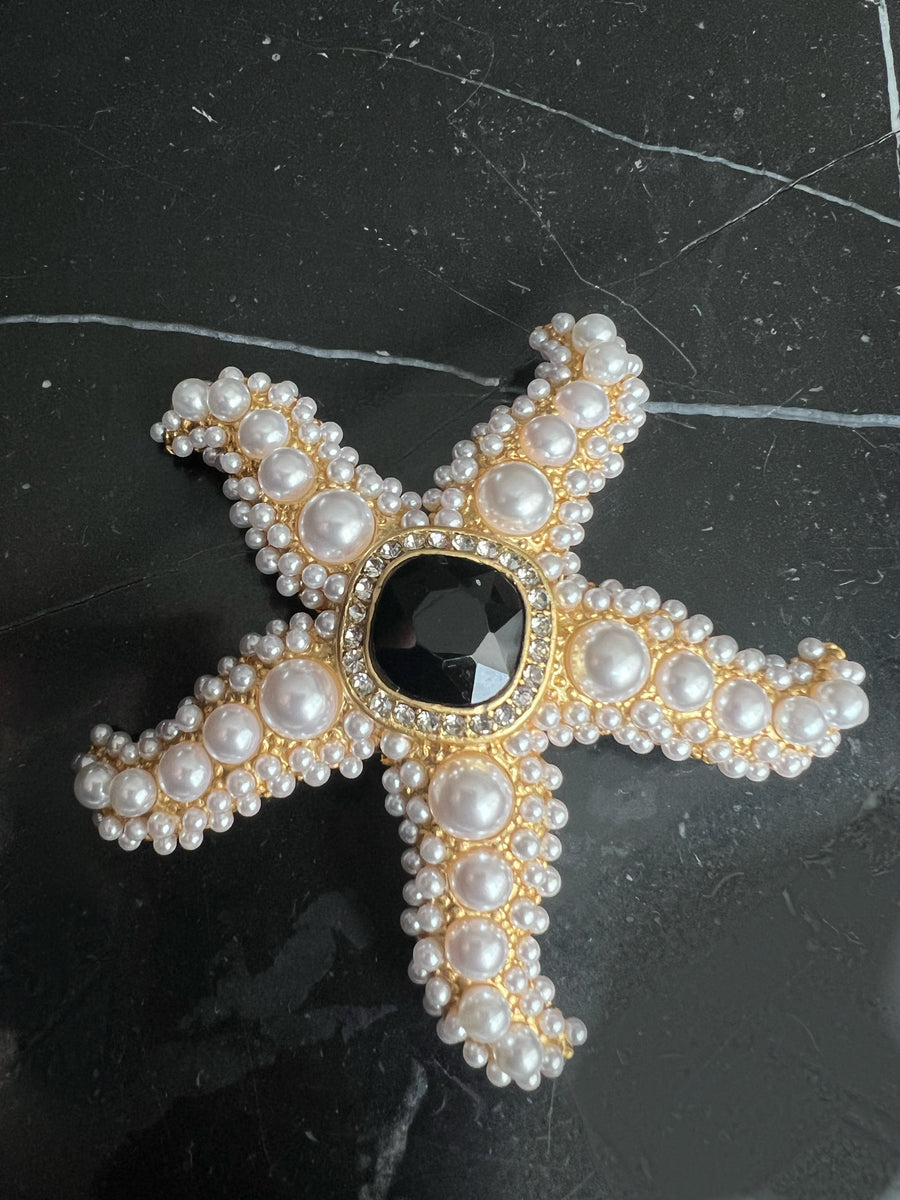 Pearl brooch