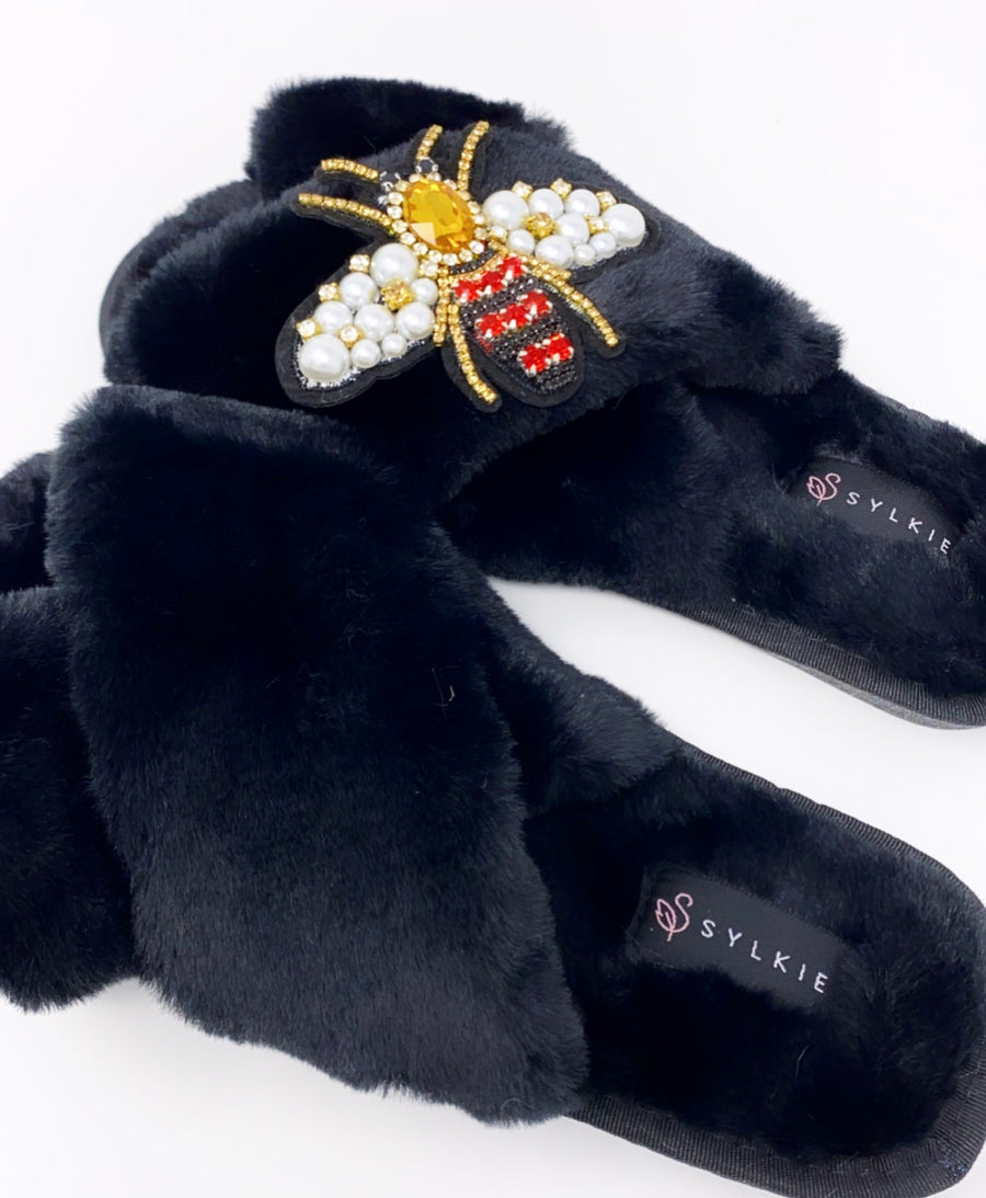 Queen Bee Cross Slipper Black