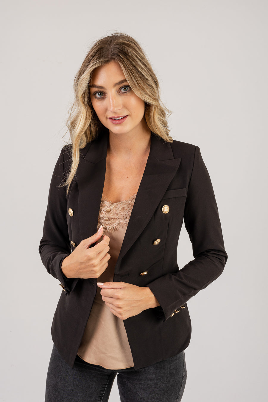 Nicola Blazer