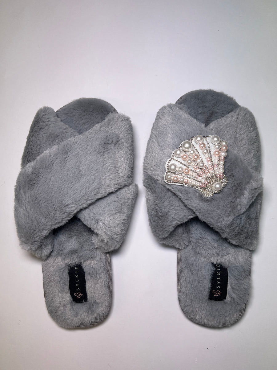 Pearl Shell Cross Slipper Grey